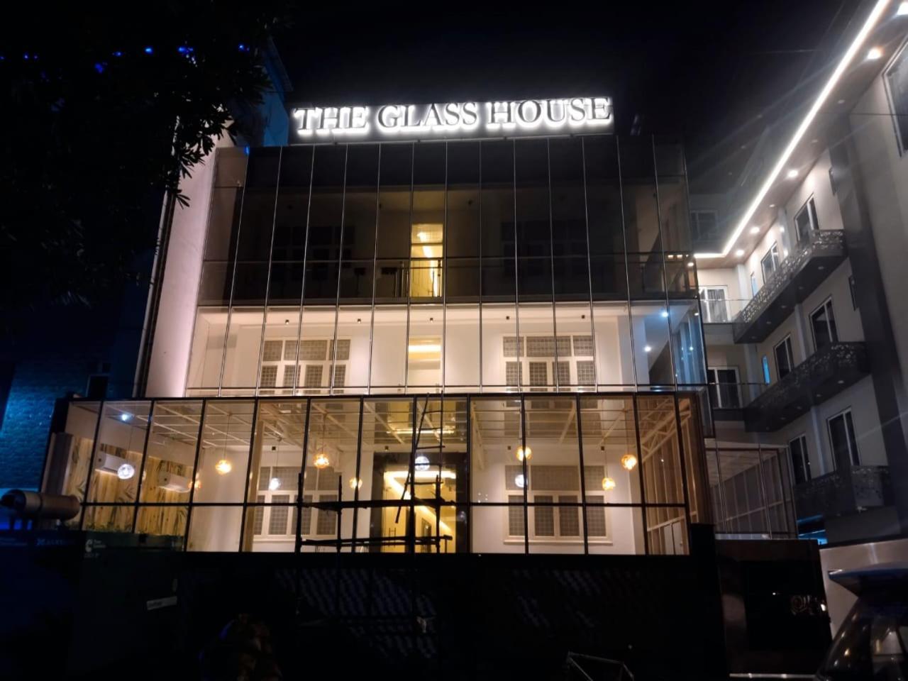 Hotel The Glass House Greater Noida Exterior foto